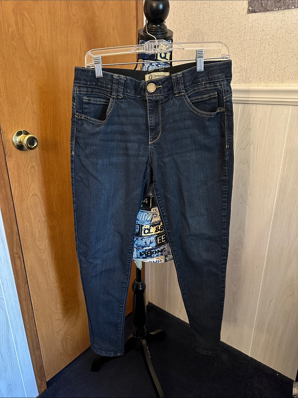 Democracy dark wash jeans 10P